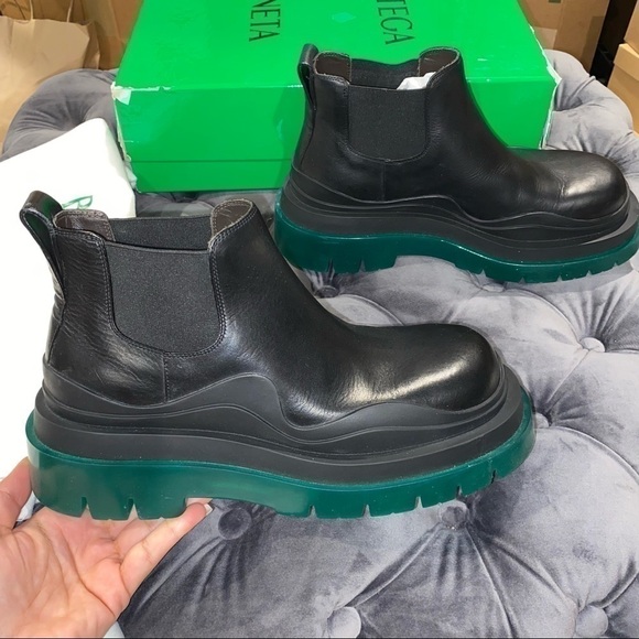 New Size 39 Bottega Veneta Tire Ankle Boots Black Green - Picture 2 of 9